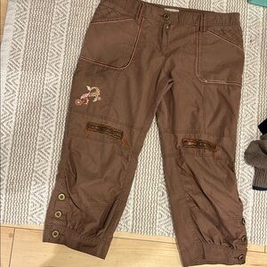 Vintage Miss Bisou embroidered brown capri pants